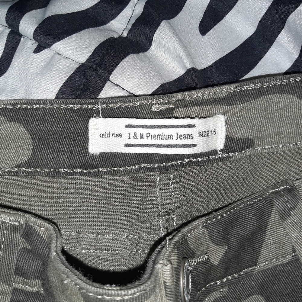 Ladies Camo Jeans